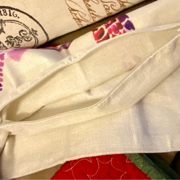 Pink Turtle Pillow Cover - Picture 2 of 4